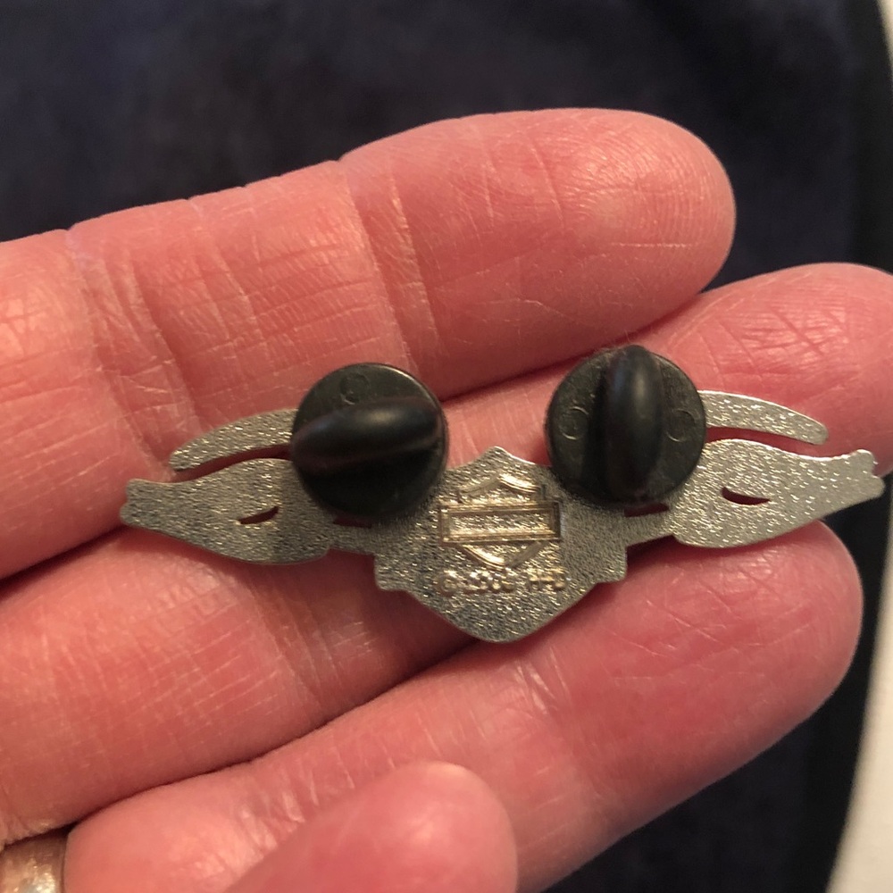 Harley-Davidson Silver and Orange Pin - Picture 2 of 3
